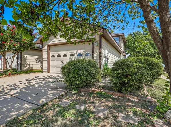 5200 Mountain Spring Trl, Fort Worth, TX 76123