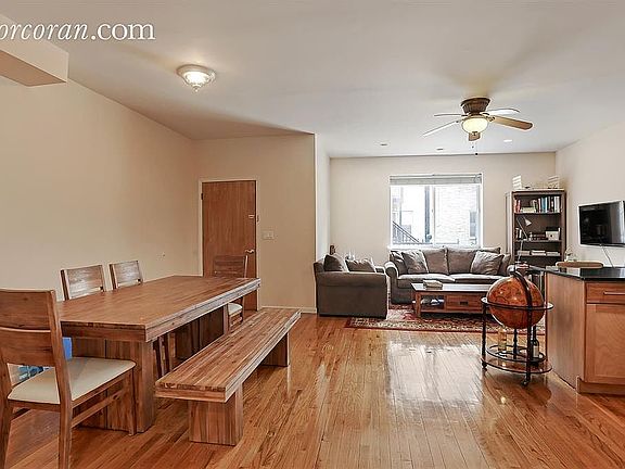 living room/dining room