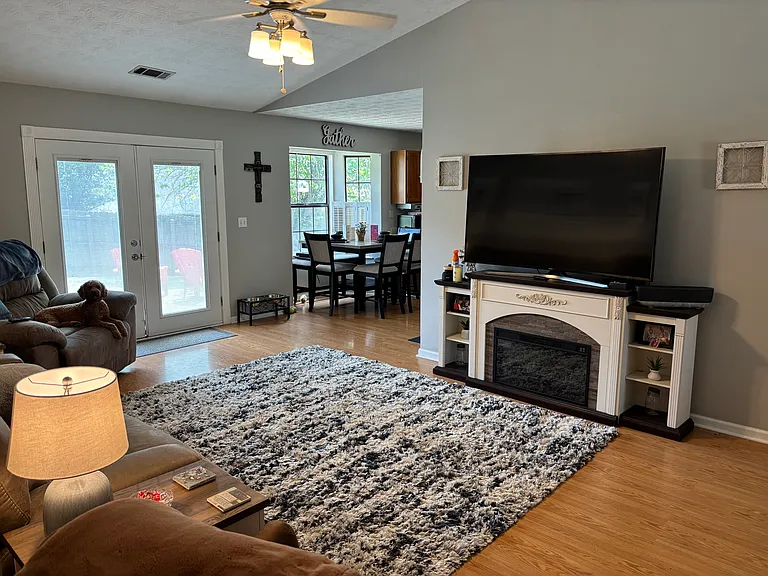 4818 Katia Ln — Photo 32