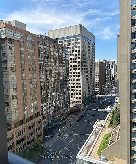 1121 Bay St #1505 — Photo 15