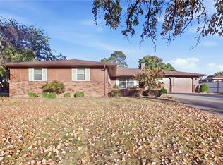 1004 Cardinal Dr, Effingham, IL 62401