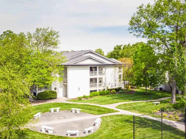 395 Redding Rd APT 97-98, Lexington, KY 40517