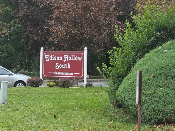 1909 Raspberry Ct, Edison, NJ 08817