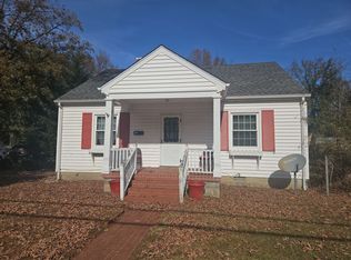 212 Thompson St, Ashland, VA 23005