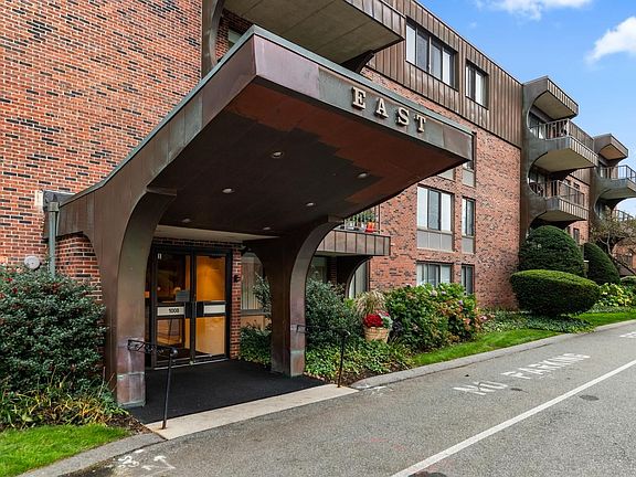 4th image of 1008 Paradise Rd APT 2J
