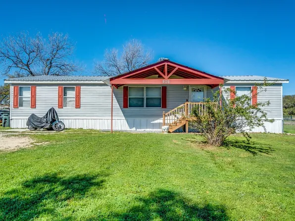 202 College St, Gustine, TX 76455