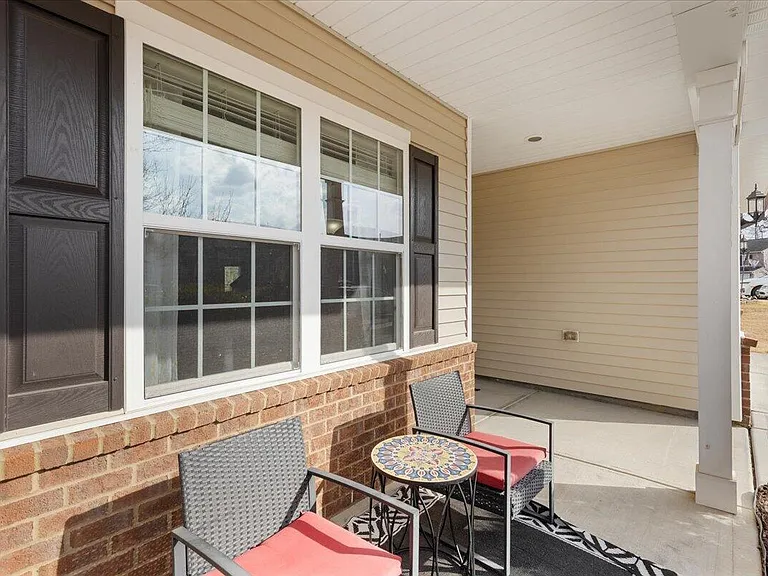 2678 Averon Dr — Photo 45
