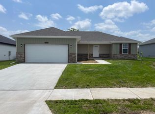 3376 W Hill St, Springfield, MO 65803