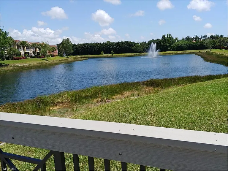 20140 Estero Gardens Cir #204 — Photo 28