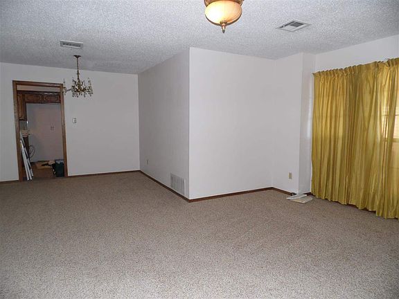 3rd image of 1618 NW 75th St