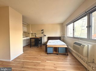 2101 Chestnut St APT 607, Philadelphia, PA 19103