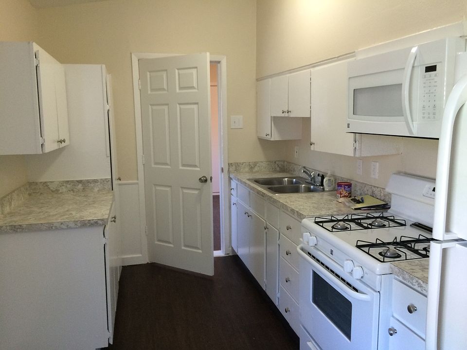 1st image of 811 Jardin Dr