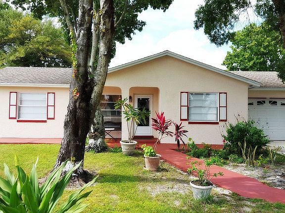 2nd image of 784 Royal Palm Dr