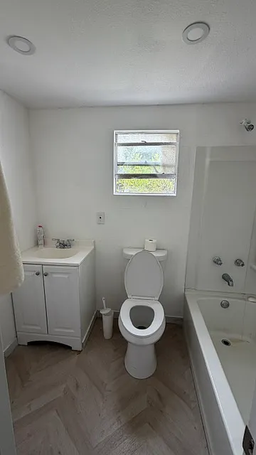 1 bed, 700 sqft, $925 — Photo 4