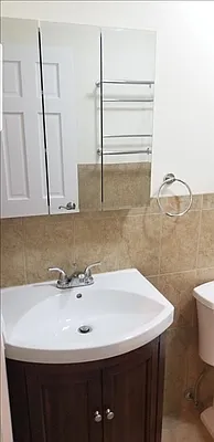 Rented by R New York | media 12