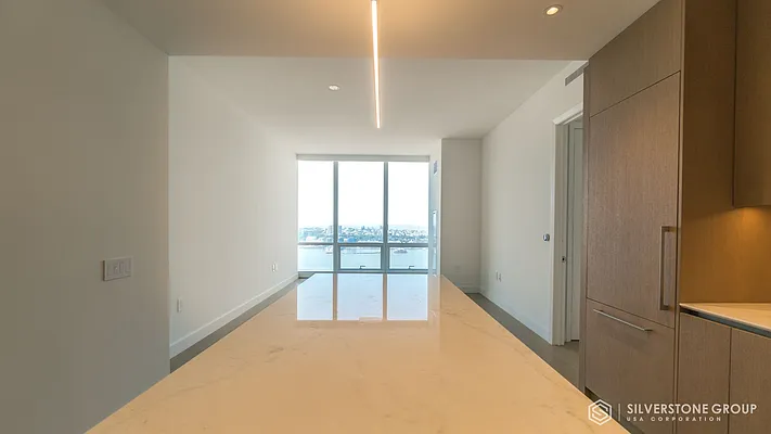 Rented by Silverstone Group USA Corp. | media 21