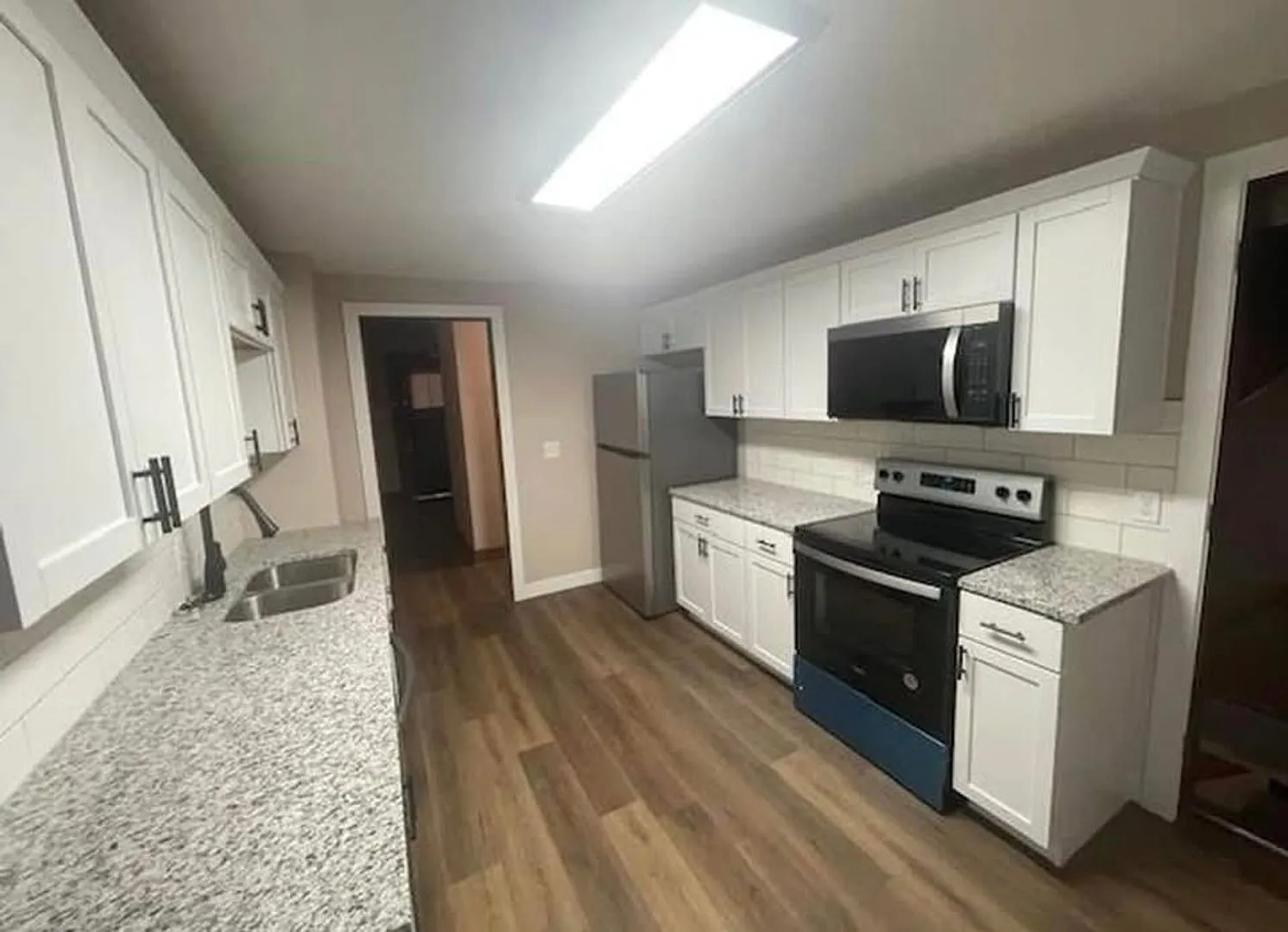 EM - 120 N 9th St — Photo 3
