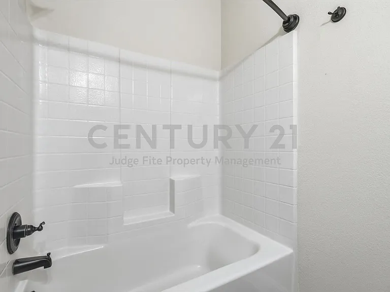 5013 Diamond Dr — Photo 30