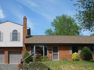 6310 Hawaii Ct, Alexandria, VA 22312