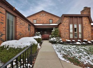 4257 Chaucer Ln, Columbus, OH 43220