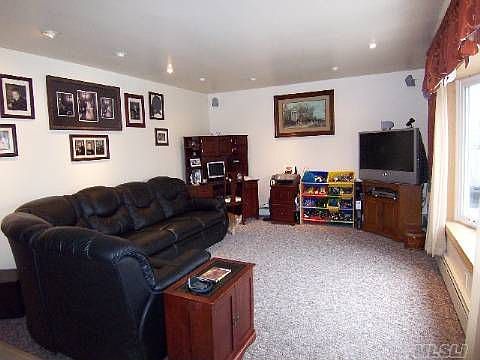 2nd image of 343 Pin Oak Ln