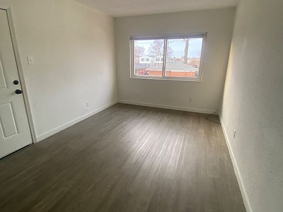 4th image of 815 Courtois St #C