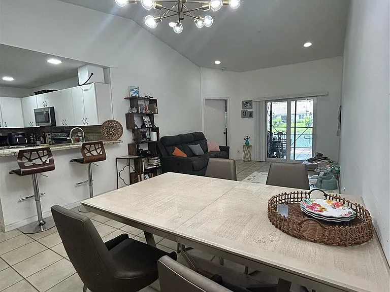 11296 SW 17th Ct — Photo 9