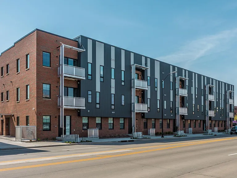 400 SW 7th St #206 — Photo 14