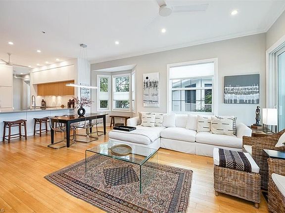 3rd image of 825 Bentwater CIR #201