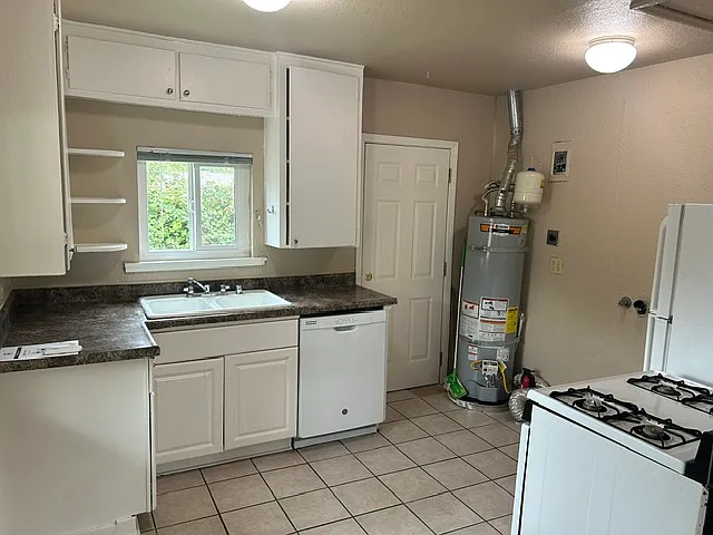 2 bed, $1,450 — Photo 3
