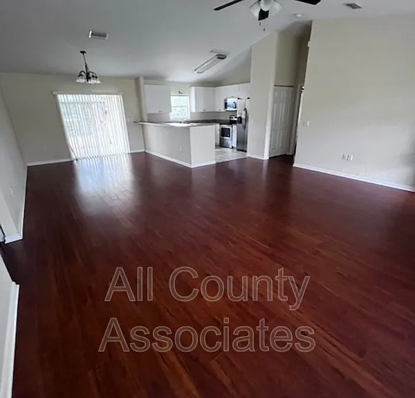 3707 Dothan Ave — Photo 2