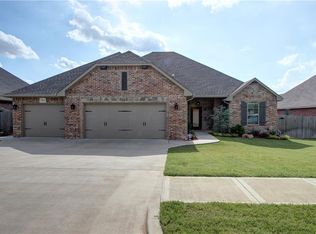 3014 Timber Shadows Dr, Norman, OK 73069