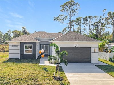 962 Iris St E, Lehigh Acres, FL, 33974