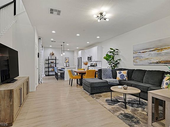 2nd image of 116 Alla Breve Ave