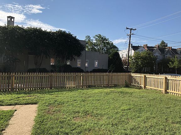 2nd image of 3401 Monument Ave #A