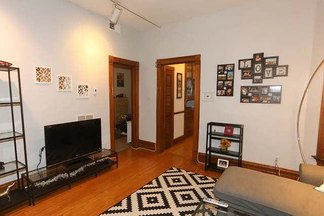 2661 N Burling St #3 — Photo 11