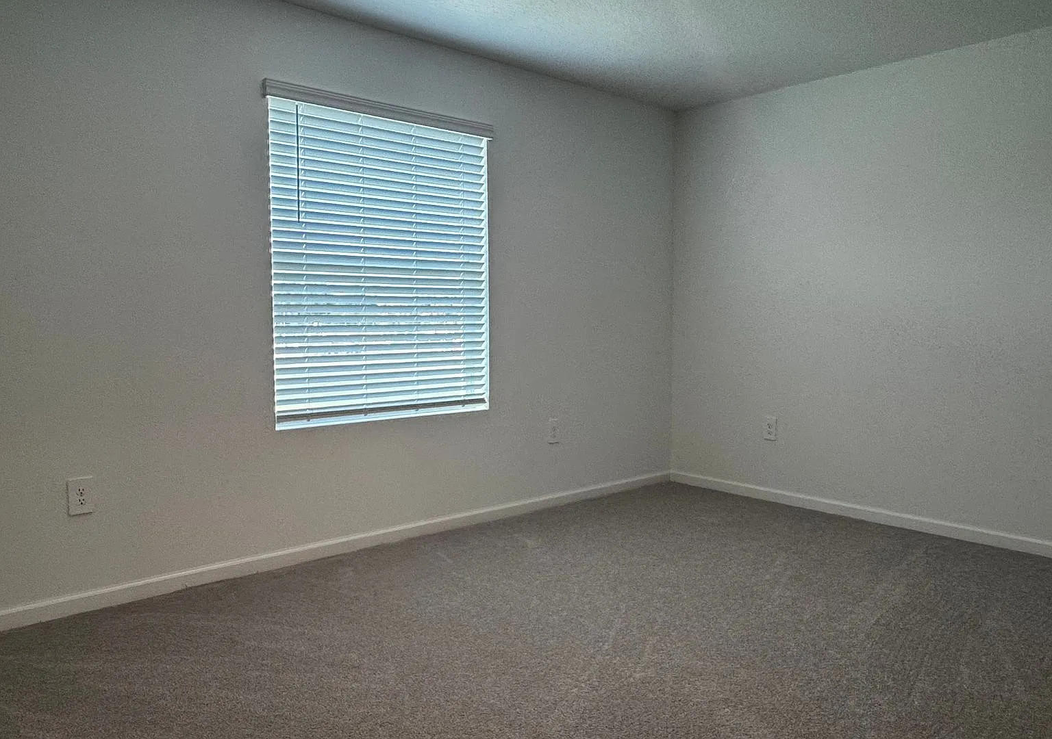 Modern Luxury Living in Marion Ranch Brand-New Townhome | Internet, Trash & Lawn Care Included! — Photo 4