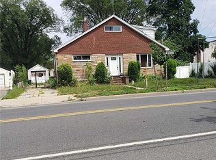 861 Woodfield Rd, West Hempstead, NY 11552