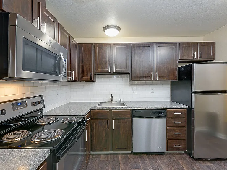 Northlink Apartments — Photo 60
