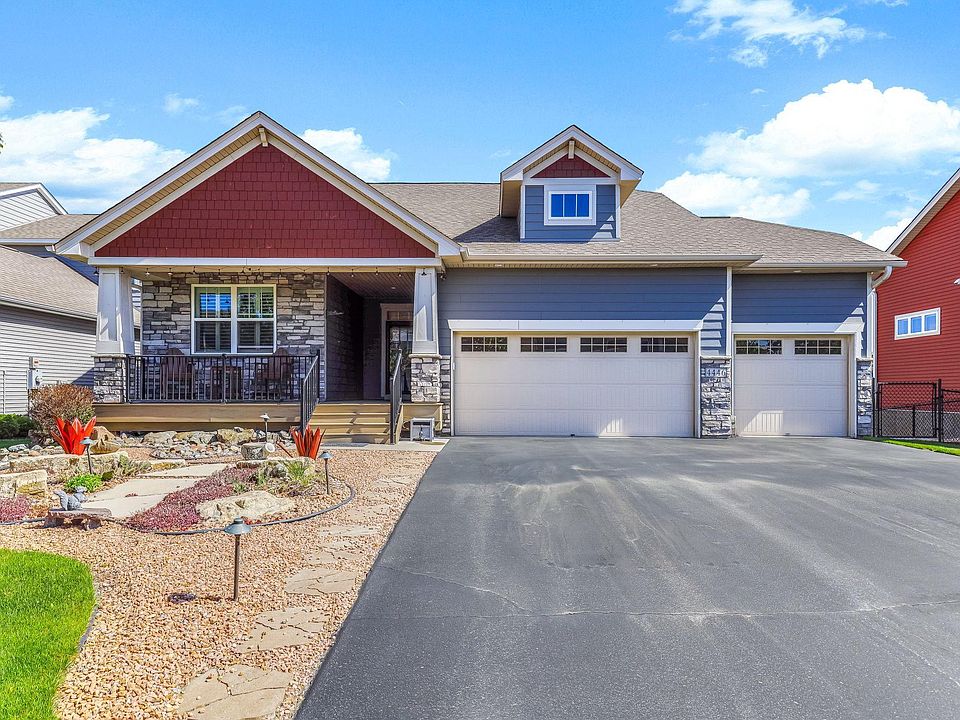 1st image of 4446 123rd Cir NE