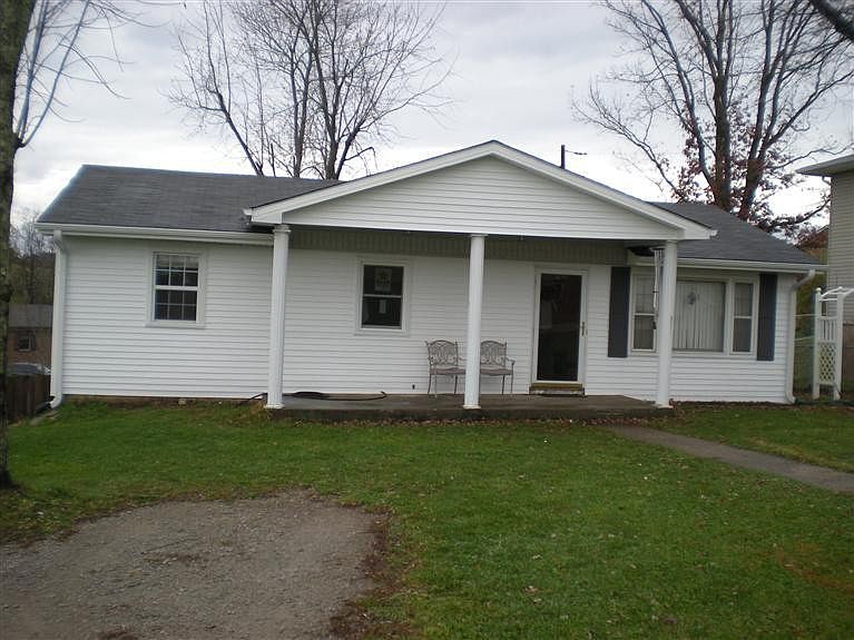 1st image of 131 Hager Dr