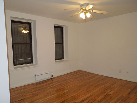5th image of 586 Prospect Pl APT 1B
