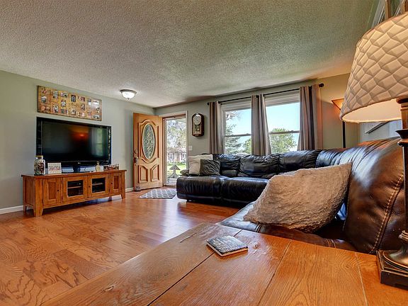 5th image of 224 Jewel Ct