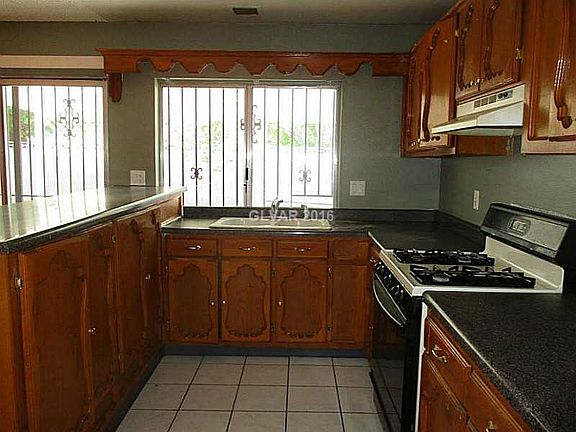 2nd image of 4909 E Washington Ave