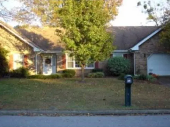 812 Earl Of Chesterfield Ln, Virginia Beach, VA 23454
