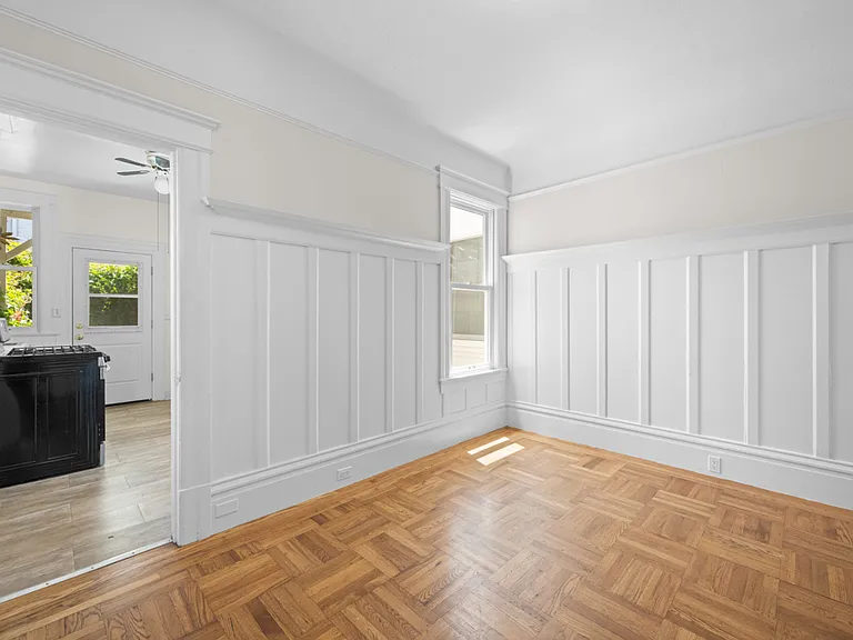 737 Waller St #737 — Photo 25