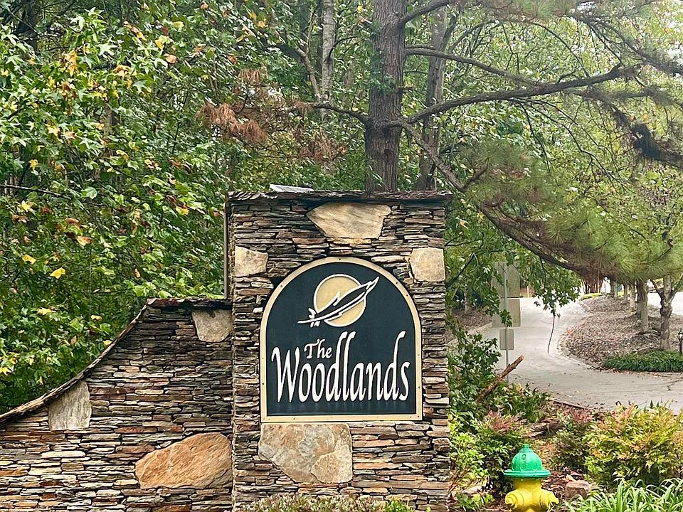 2nd image of 228 Laurel Valley Way