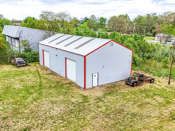 2nd image of 40 Byble Rd