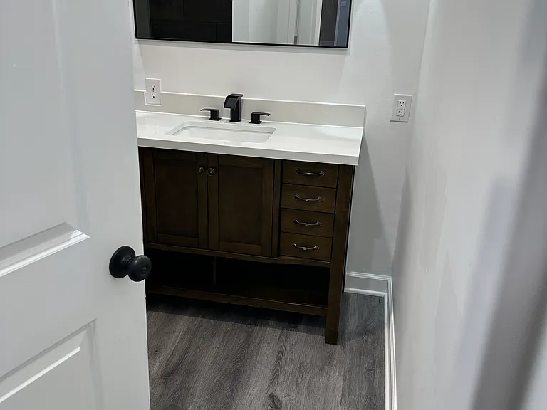 909 Custis St #1 — Photo 7