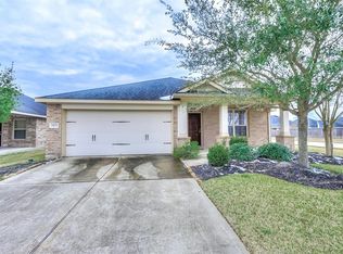 1823 Manchester Crossing Dr, Fresno, TX 77545